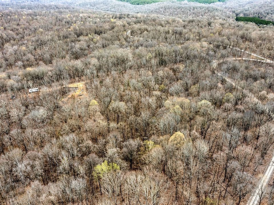 2nd image of 260 Lineport Rd