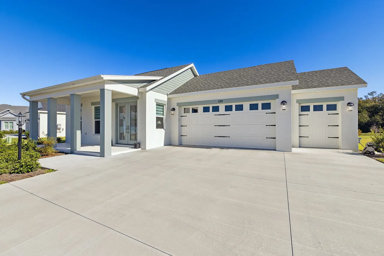 3 bed, 2100 sqft, $3,600 — Photo 1