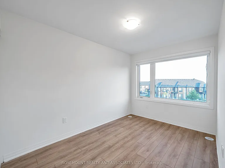 9 Esquire Way — Photo 23