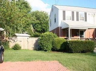 5923 Edgehill Ct, Alexandria, VA 22303
