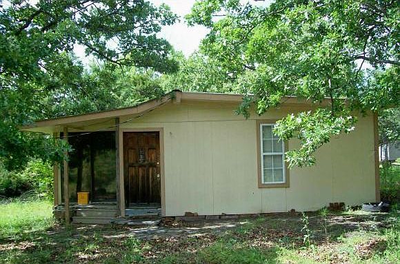 1st image of 2 Pine Ave