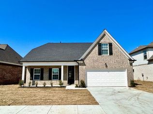 9124 Lakeside Cir S, Walls, MS 38680