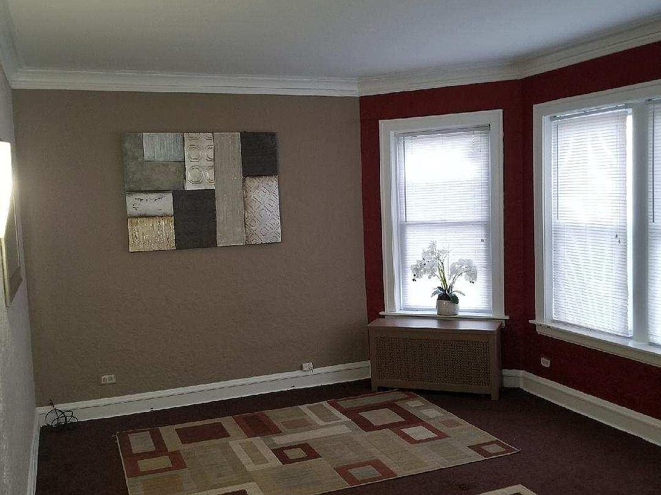 1st image of 10718 S Avenue C #1