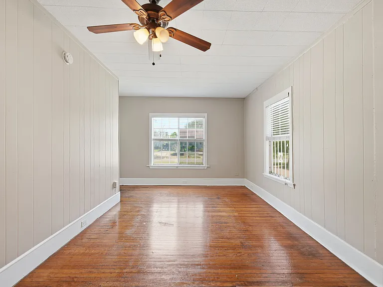 543 Avant Ave — Photo 20