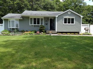 3704 Lindsey Ln, Guntersville, AL 35976