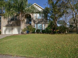 902 W Via Dora Ct, Crosby, TX 77532