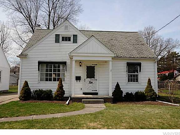 2nd image of 17 Sharon Ave