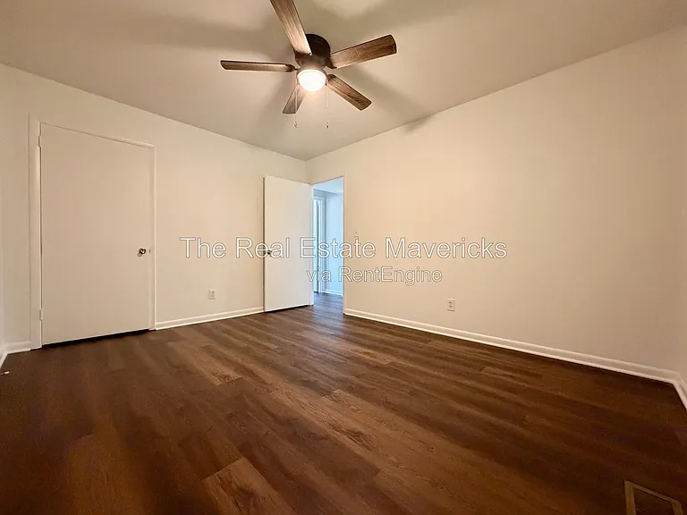 3638 Missionaire Ave — Photo 12