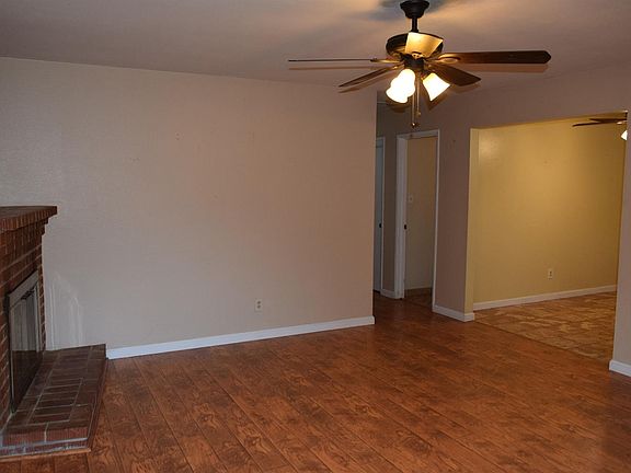 5th image of 748 Cloverland Way