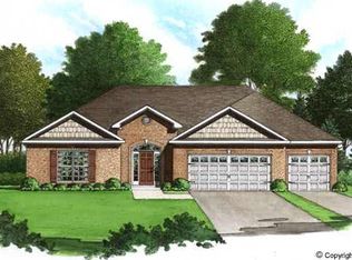 302 Creekpointe Cir, Madison, AL 35757