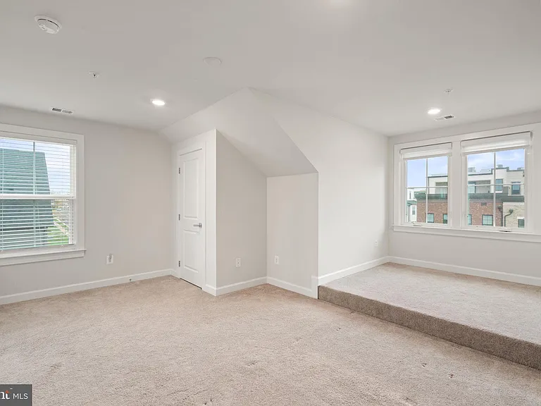 43467 Grandmoore St — Photo 40