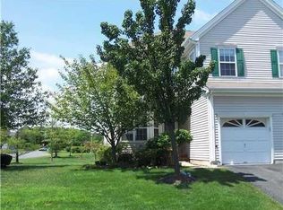 1 Straton Ct, Parlin, NJ 08859