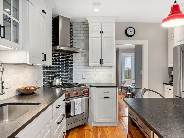 26 Beck St — Photo 7