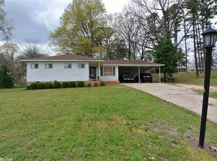 1320 Sharon Rd, Benton, AR 72019