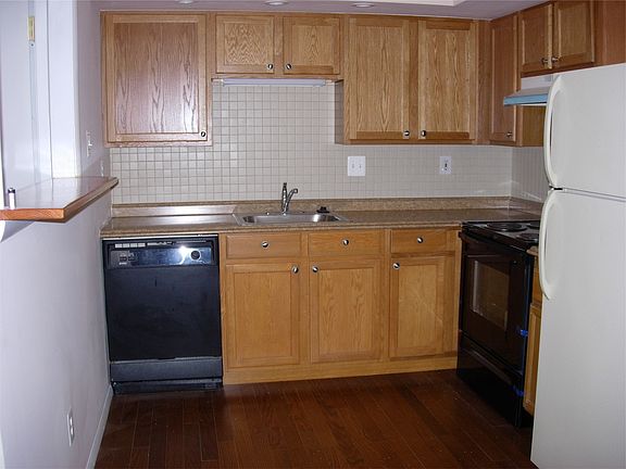 3rd image of 5200 Hilltop Dr Unit 27