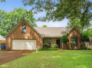 3617 Appling Lake Dr, Bartlett, TN 38133