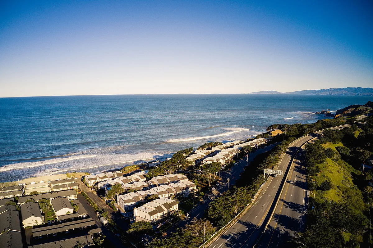 Building Photo - OceanAire Apartment Homes