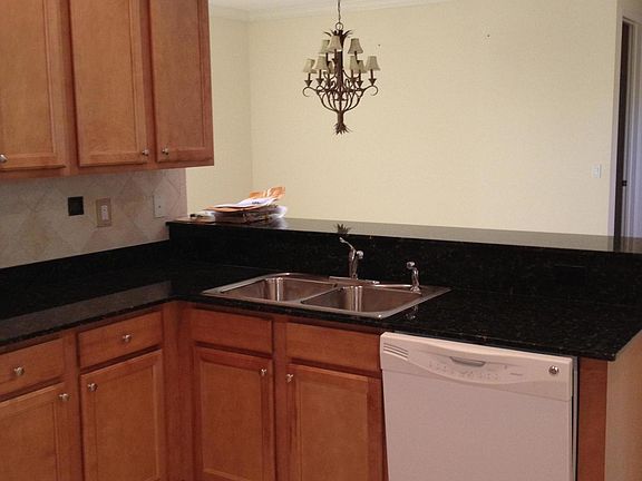 3rd image of 10010 SW Canossa Way