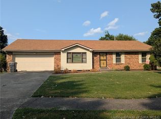 932 Hazelwood Park, Clarksville, IN 47129