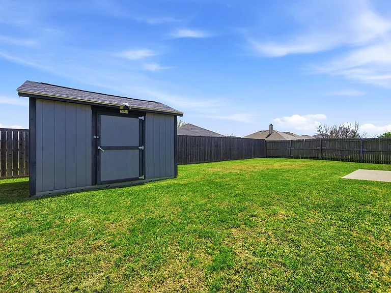 712 Preston Dr — Photo 29