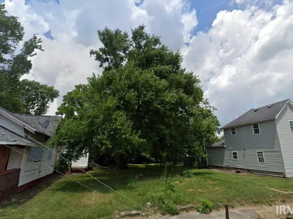 1420 E Willard St, Muncie, IN 47302