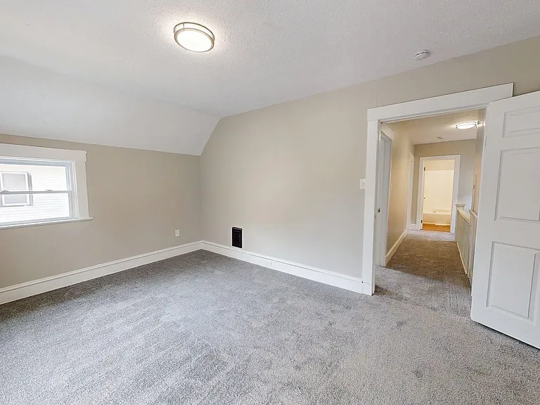 2027 W 105th St — Photo 58