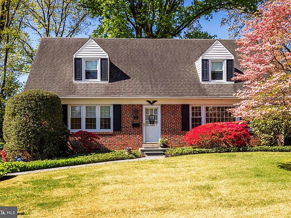 3rd image of 2134 Benezet Rd
