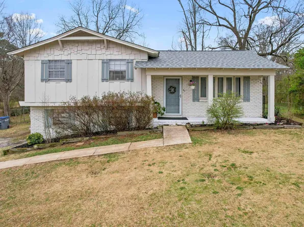 921 Shadyview Ln, Adamsville, AL 35005