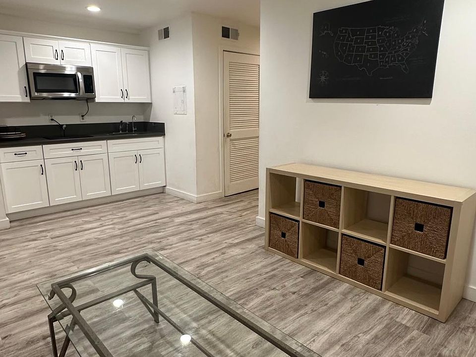 1st image of 147 W Acacia Ave APT 148