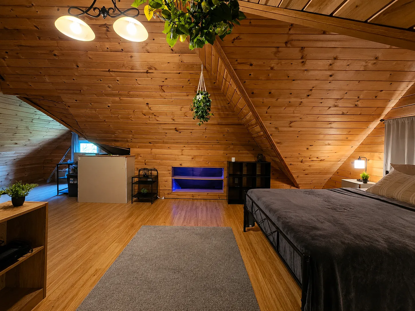 444 Beacon Ave — Photo 3