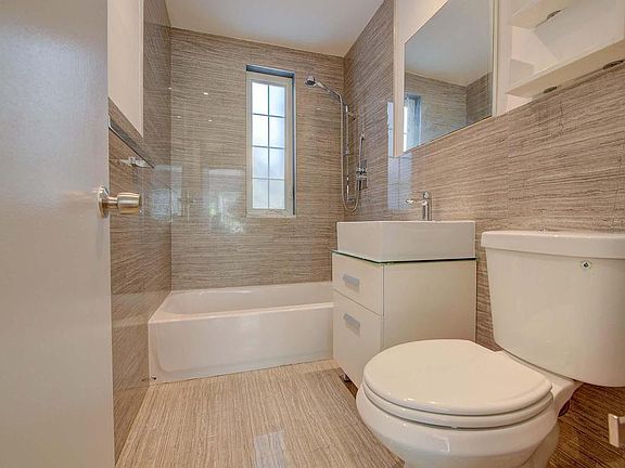 3rd image of 1570 Pennsylvania Ave #2