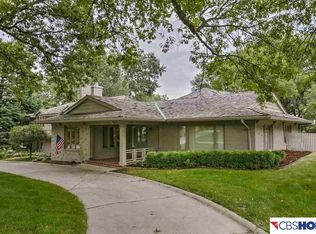 1407 Pine Rd, Omaha, NE 68144