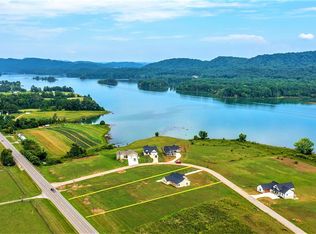 304 Masters Ln, Bean Station, TN 37708