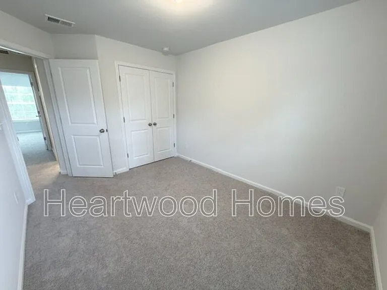 807 Coburg Ln — Photo 26