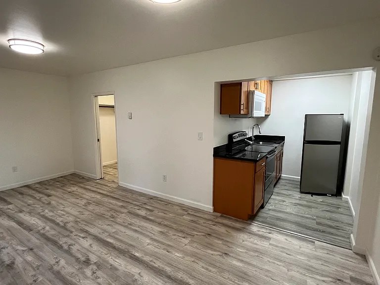 Alder Haus Apartments — Photo 12