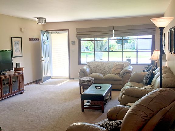 5th image of 25116 W Willow Dr