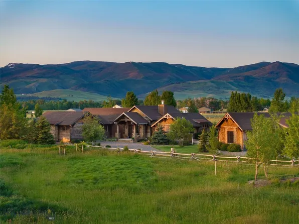 1400 Cottontail Rd, Gallatin Gateway, MT 59730