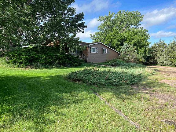 2nd image of 106 Hillcrest Drive