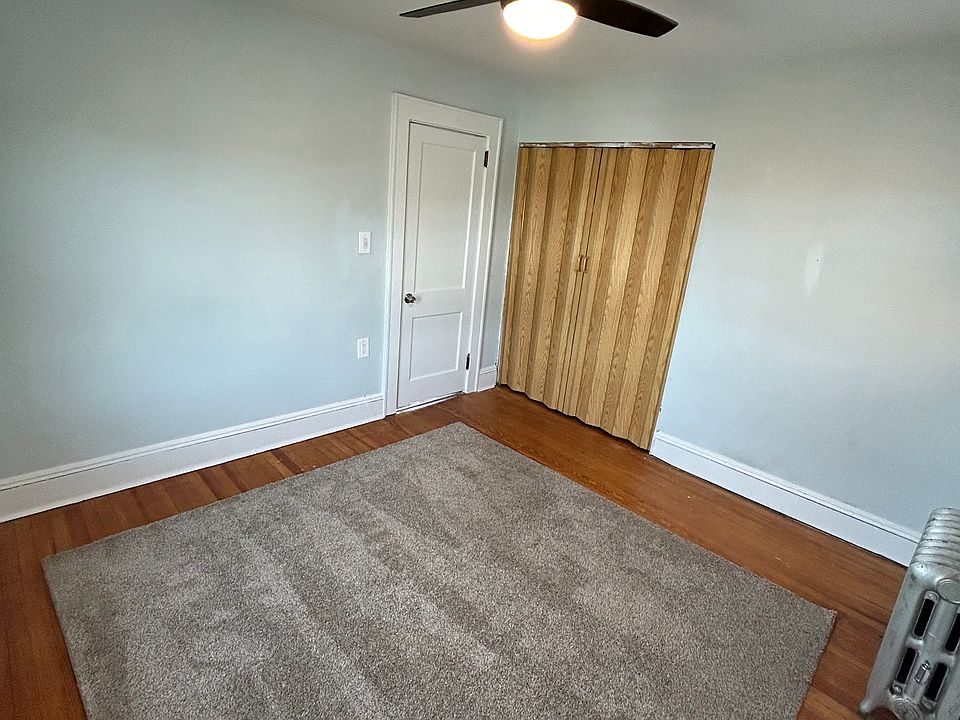 Bedroom 1 view 3