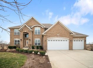 4576 Waakeesha Dr, Oswego, IL 60543