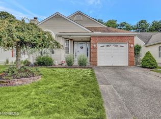 374 Jamaica Blvd, Toms River, NJ 08757
