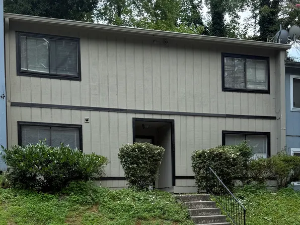 904 Pine Oak Trl, Austell, GA 30168