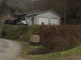 356 Harrison Newsome Br, Pikeville, KY 41501