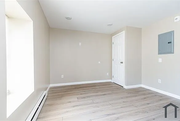 4713 Penn St #E — Photo 36