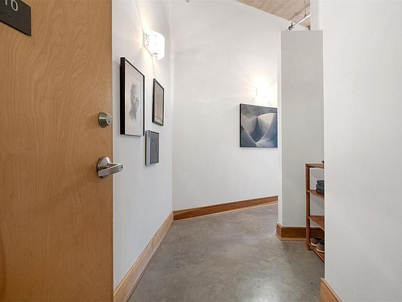 3rd image of 2201 Locust St Unit 310