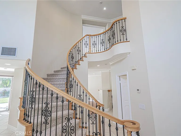 25910 Tennyson Ln — Photo 9