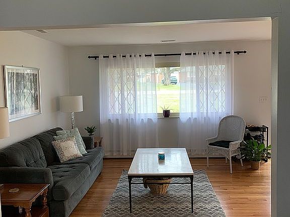 2nd image of 1116 Woodland Dr
