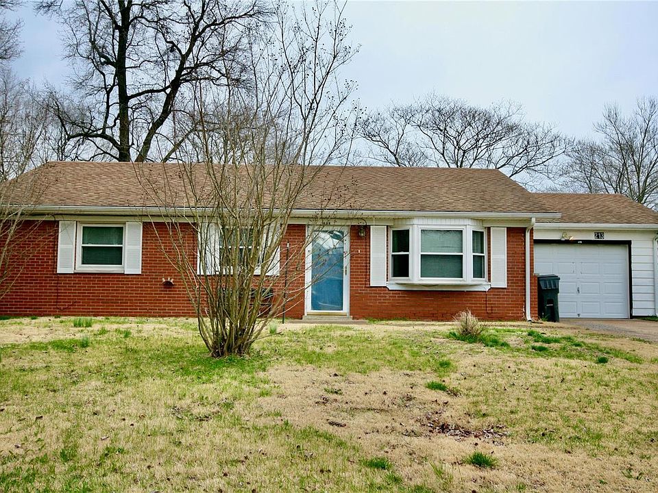 2nd image of 213 Vale Dr