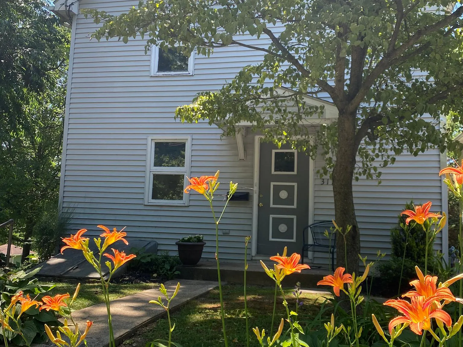 311 New London Rd — Photo 2