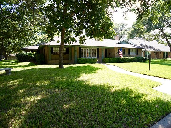 5th image of 5100 Lake Highlands Dr